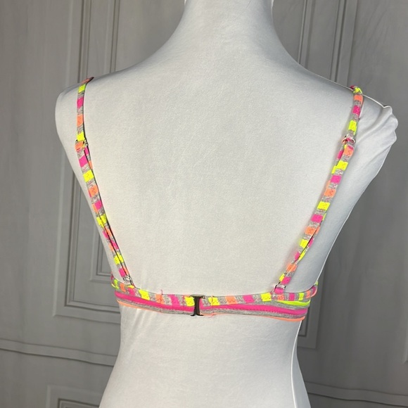 Neon swim top🖤 - Picture 5 of 6